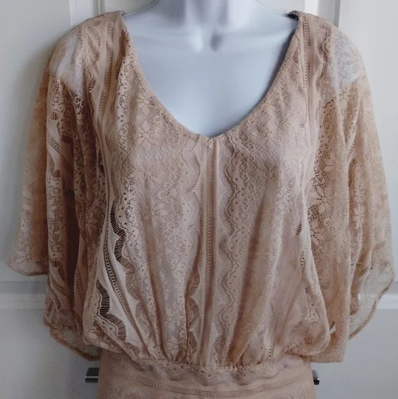 Cream Lace Batwing Top - Picture 5 of 6